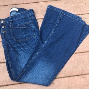 No boundaries bell bottoms👖